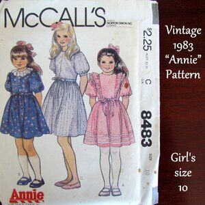 GIRL'S DRESS SEWING PATTERN, 10 "ANNIE" MOVIE STYLE VINTAGE 1983, UNCUT McCALL'S